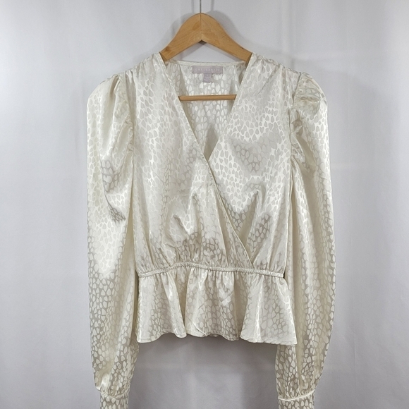 Chelsea 28 Jacquard Peplum Blouse - Picture 10 of 14